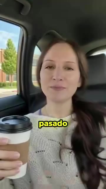 Neurocientífica Elena Navarro ad creative, May 2026