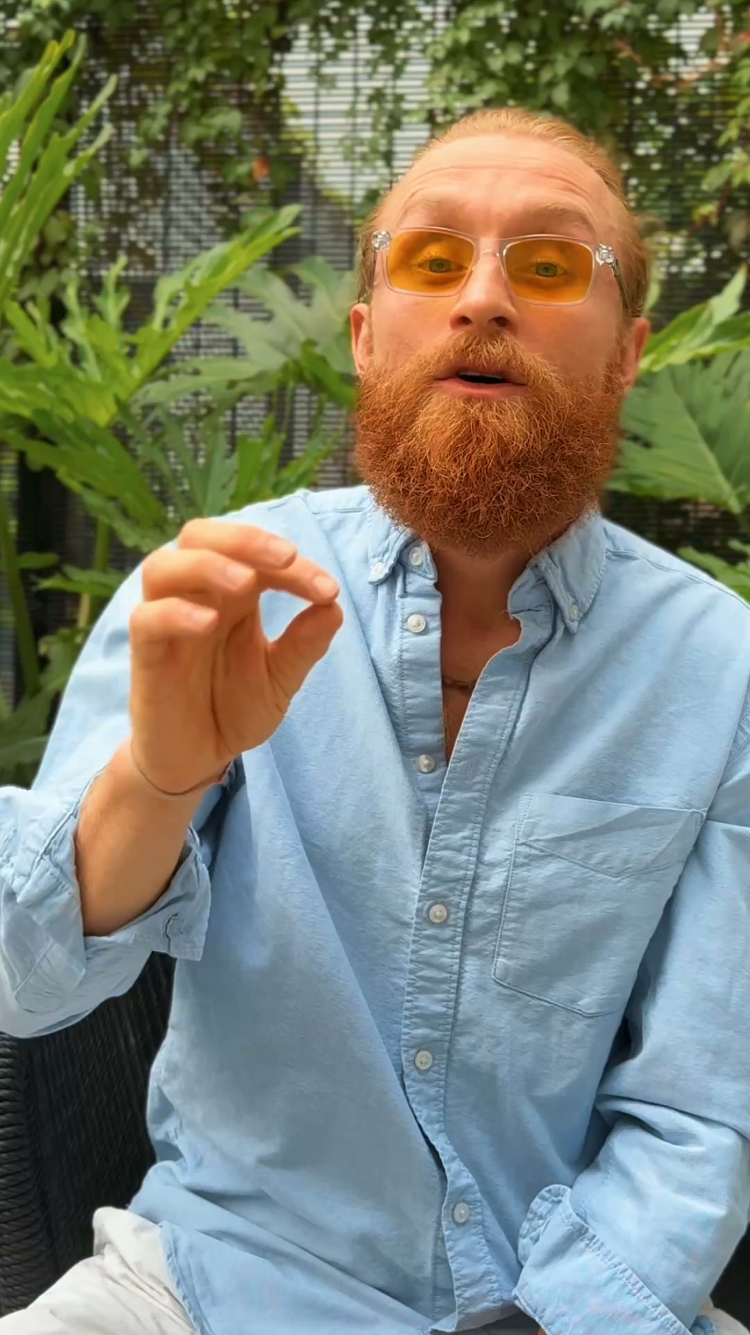 Terencecrudo Hoogstoel ad creative, July 2026