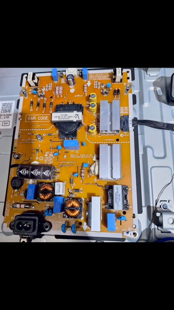 Aprende Online Reparaciones PRO ad creative, June 2026