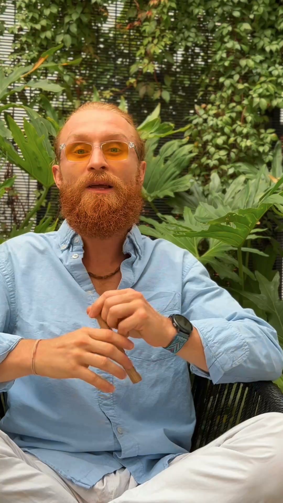 Terencecrudo Hoogstoel ad creative, July 2026