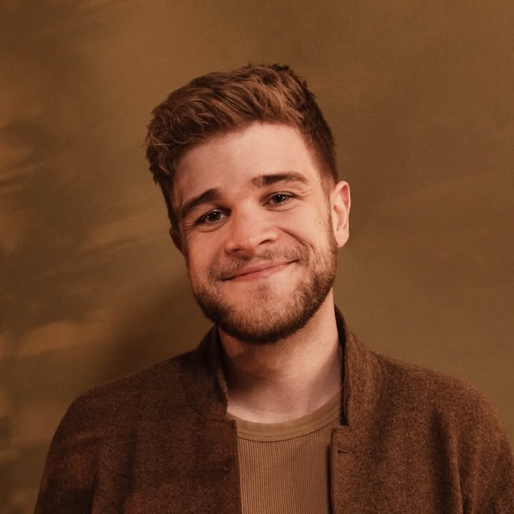 Matthias J Barker