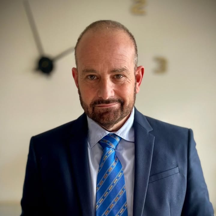 Dr Bellucci